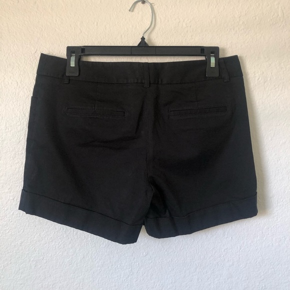 Express | Mid-Rise Black Dress Shorts - size 6 - Picture 3 of 5